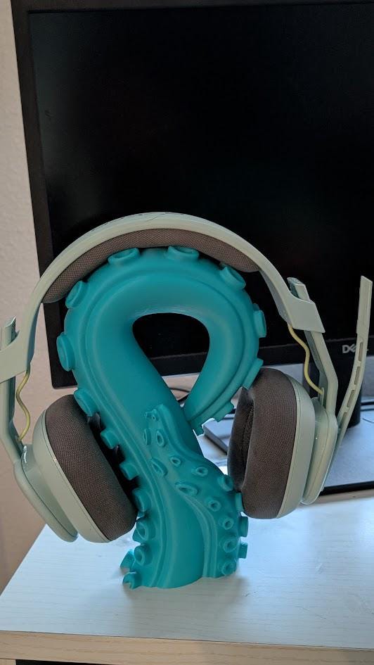 Headphone Display Stand, Custom Gaming Accessory, LayerForgge Desktop Decor
